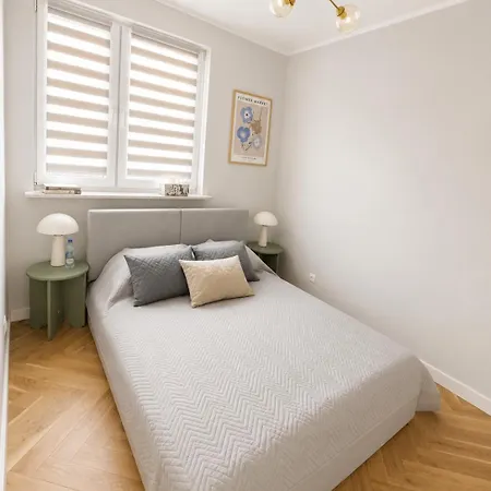 Apartment Golden Bay Derdowskiego 2 *
